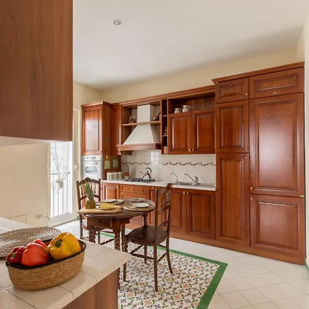 Apartment Iflat Classic Style In The Center Of