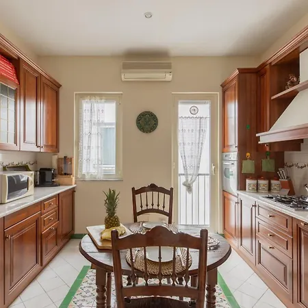 Iflat Classic Style In The Center Of Apartment *